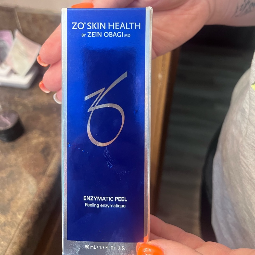 Medical grade I used 2 times & my skin is way to sensitive. No low balling